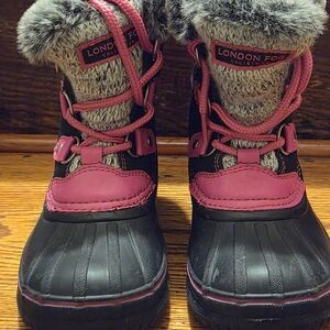 London Fog Kids Boots in Pink and Black